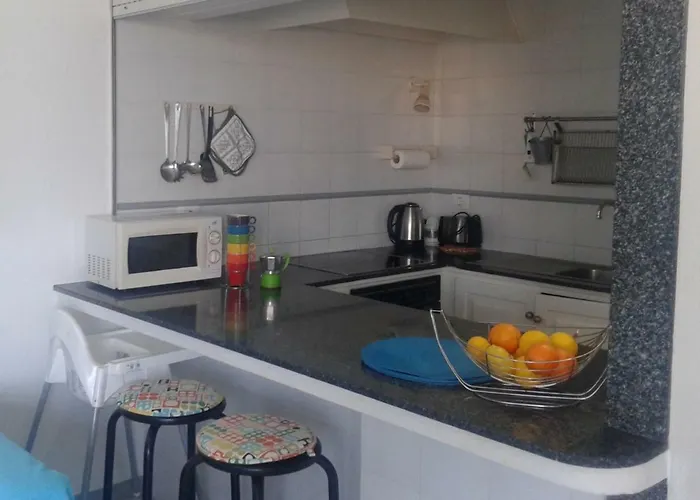 Lovely Flat With Sea-view, 1 Minute Walk To Apartamento *