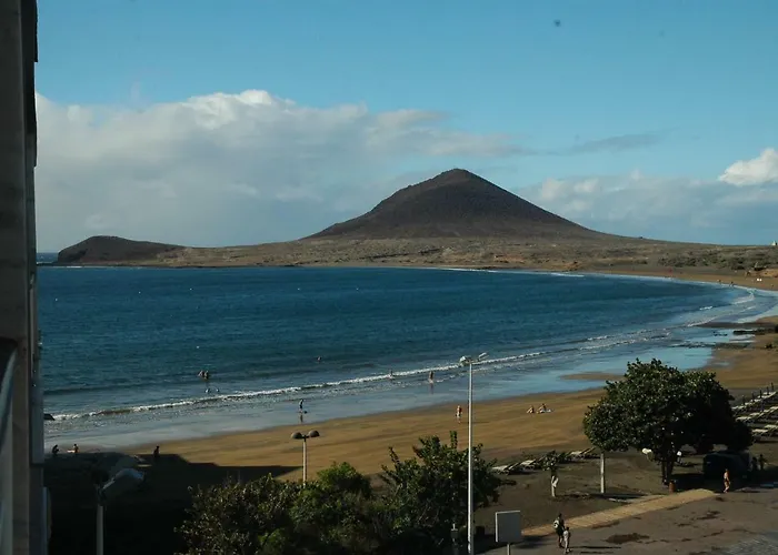 Lovely Flat With Sea-view, 1 Minute Walk To *