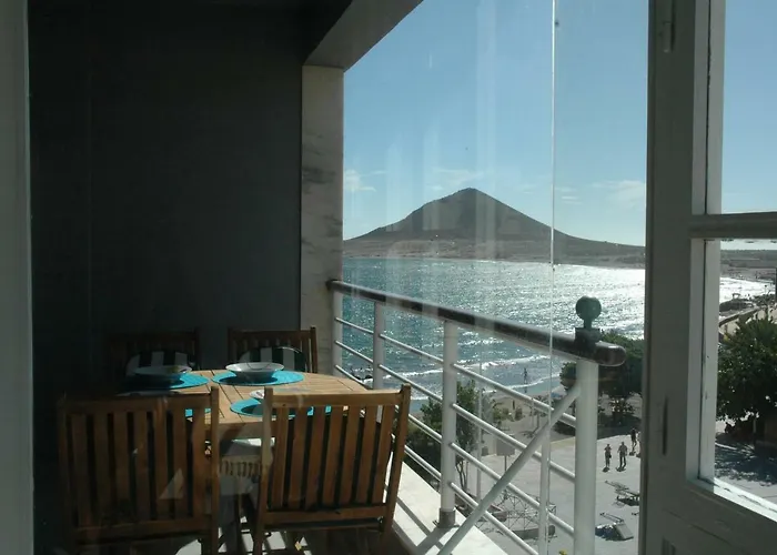 Lovely Flat With Sea-view, 1 Minute Walk To *